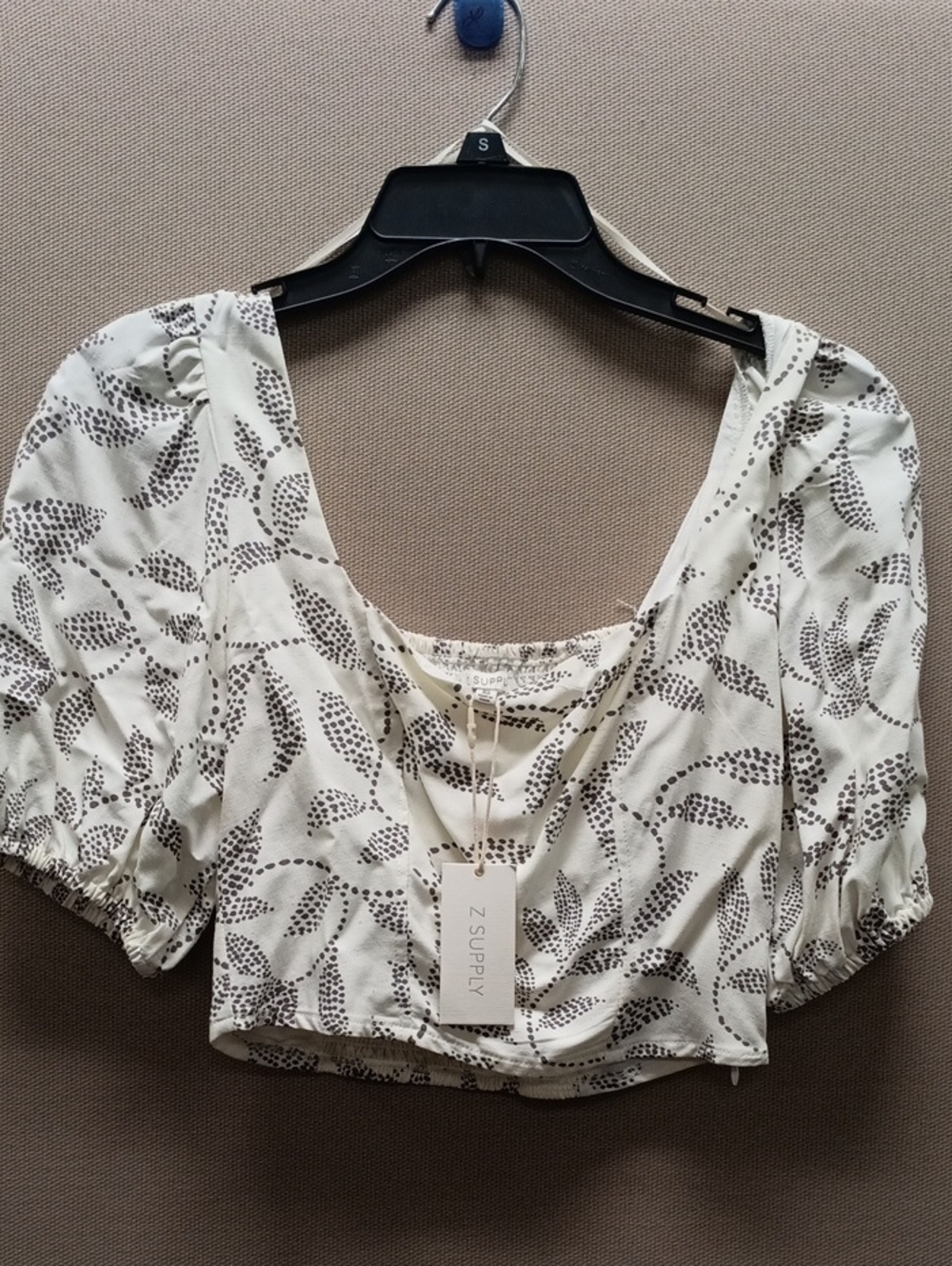 Z Supply Cream and Brown Floral Puff-Sleeve Crop Top